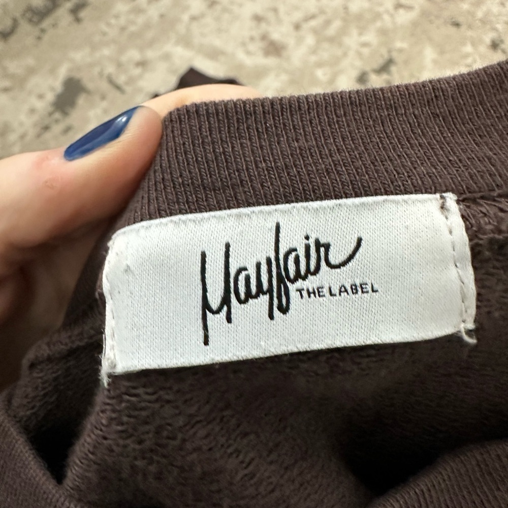 The Mayfair Group athletic club brown crewneck size large - Picture 3 of 3